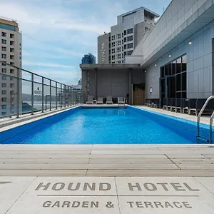 Hotel Hound Garden&terrace, Busan